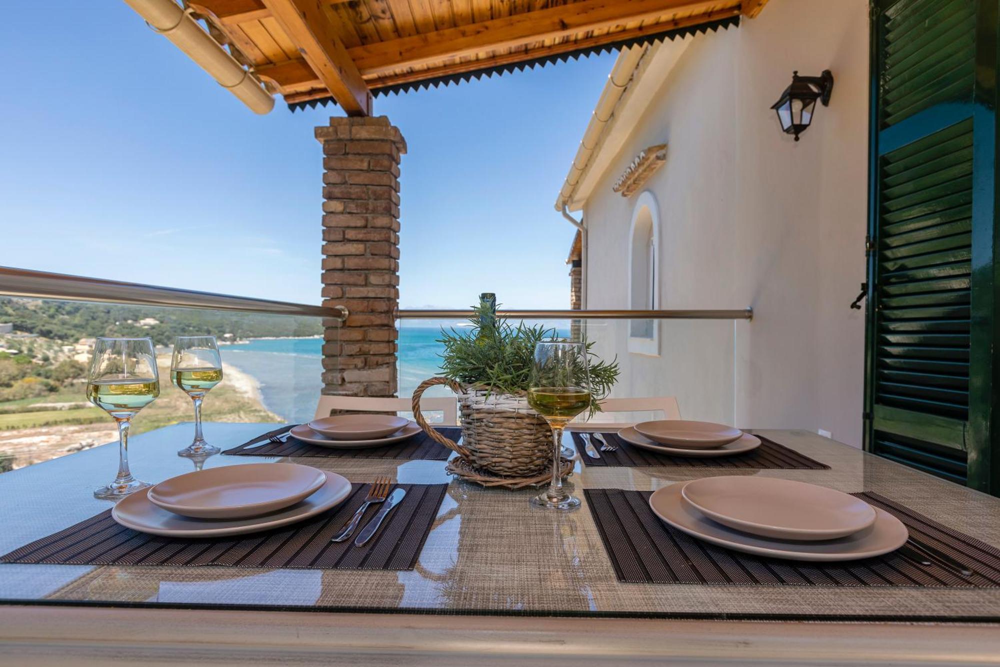 Alisachni Apartments Apraos الغرفة الصورة