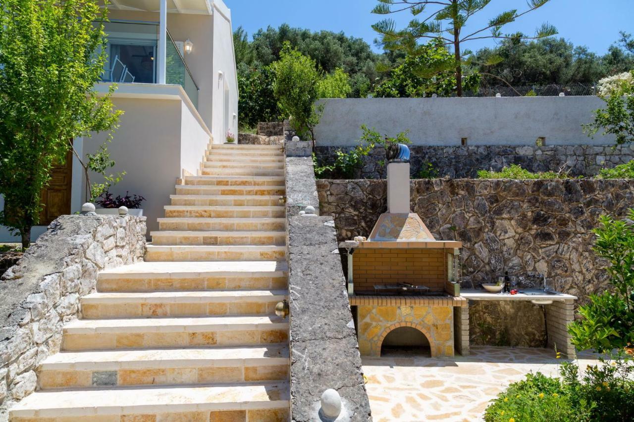 Alisachni Apartments Apraos المظهر الخارجي الصورة
