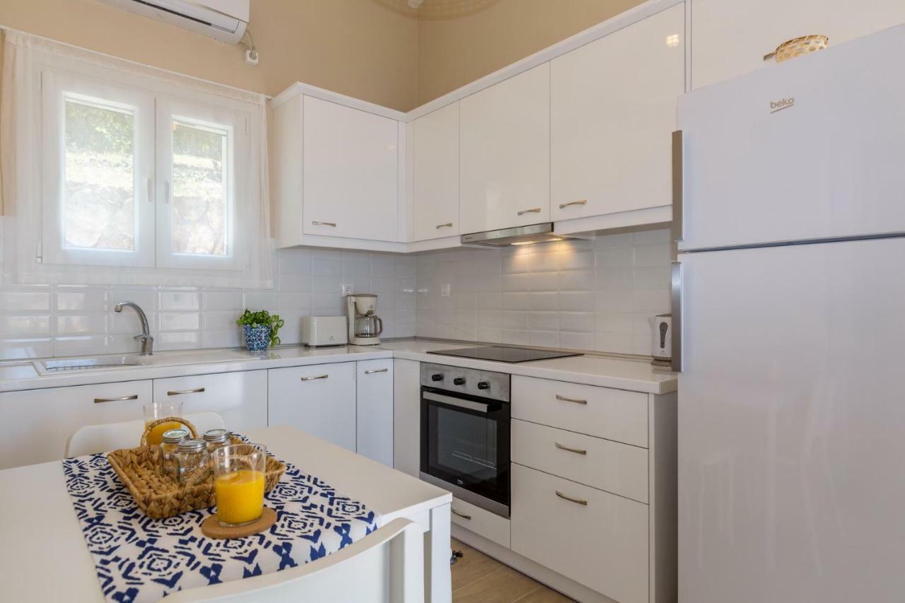 Alisachni Apartments Apraos المظهر الخارجي الصورة